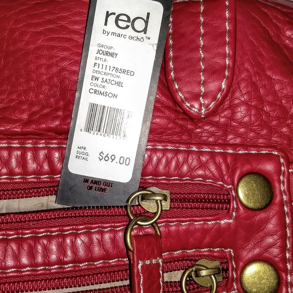 NWT Bag Marc Echo "Red" medium Size 2 Large Zip Pockets DISCOUNT SHIPPING!! - Picture 6 of 8